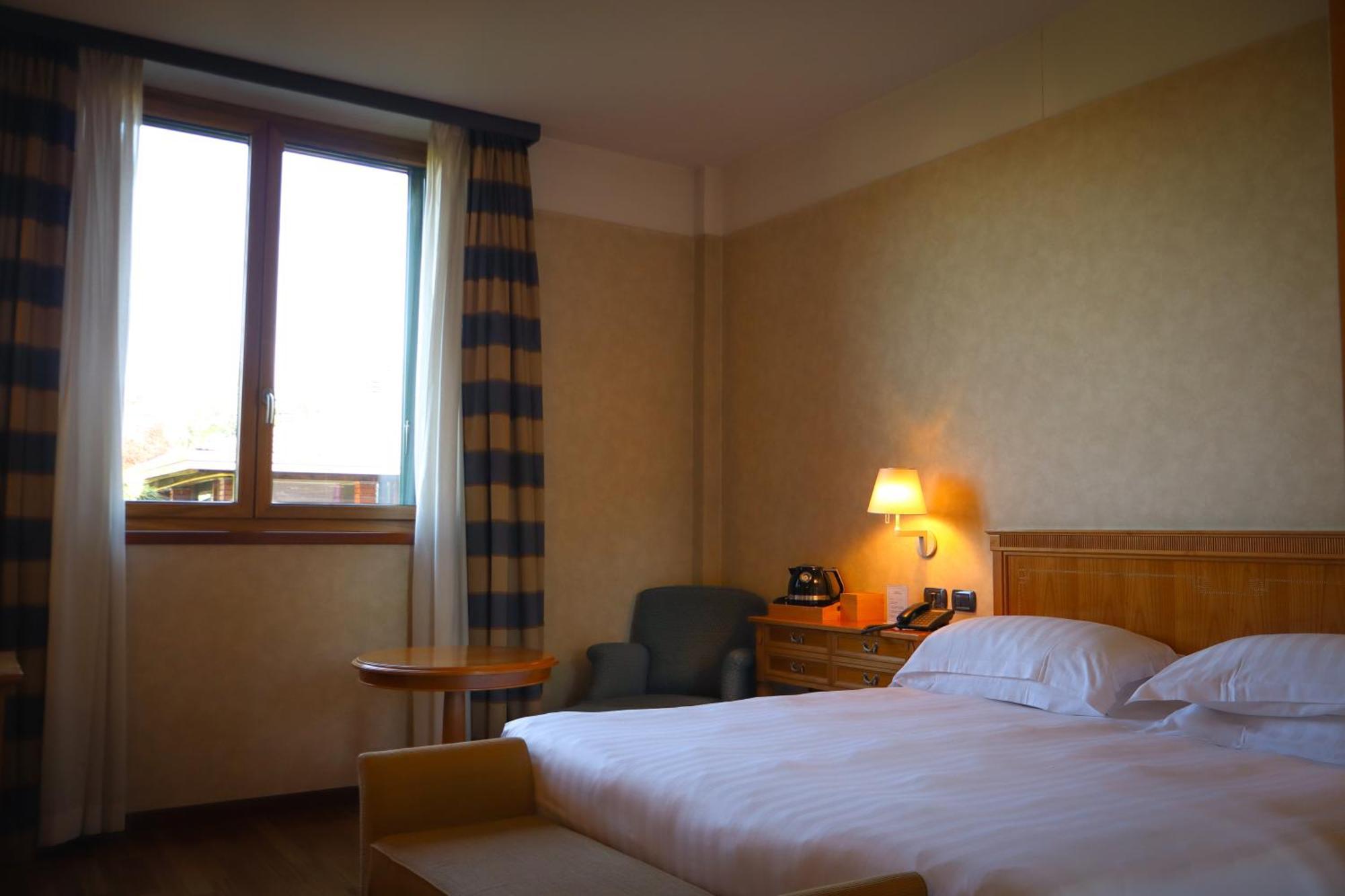 Monica Hotel Fiera Pregnana Milanese Exteriör bild