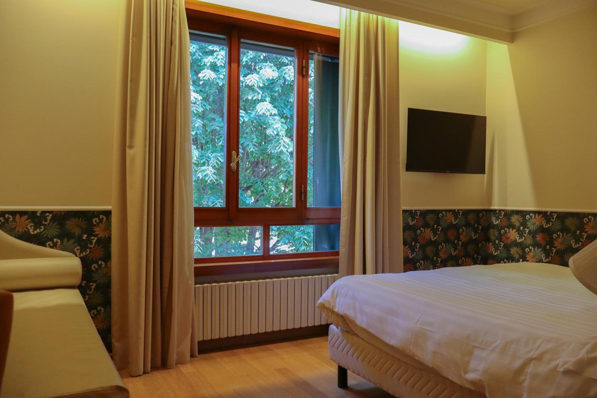 Monica Hotel Fiera Pregnana Milanese Exteriör bild